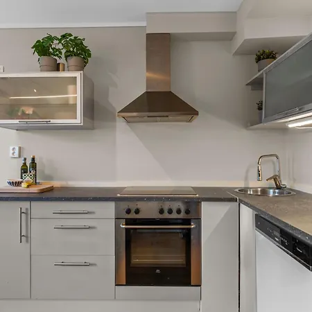 Bright 3-bedroom Near Center * Bergen